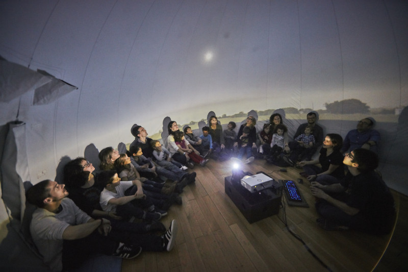 Planetario recomendado para familias con niños/as de 4 a 7 años
