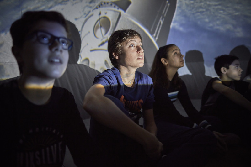 Planetario para jóvenes y adolescentes